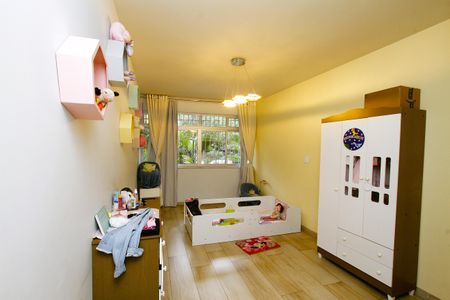 Apartamento à venda com 248m², 4 quartos e 2 vagasQuarto 2