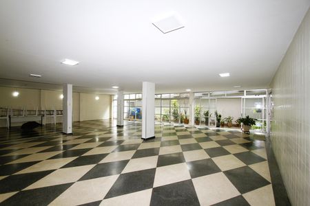 Apartamento à venda com 248m², 4 quartos e 2 vagasÁrea comum - Salão de festas