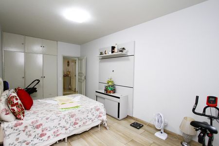 Apartamento à venda com 248m², 4 quartos e 2 vagasQuarto 4