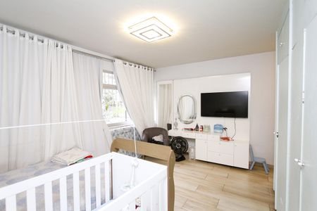 Apartamento à venda com 248m², 4 quartos e 2 vagasQuarto 3 - Suíte