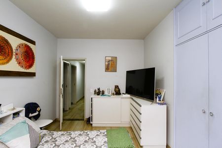 Apartamento à venda com 248m², 4 quartos e 2 vagasQuarto 1