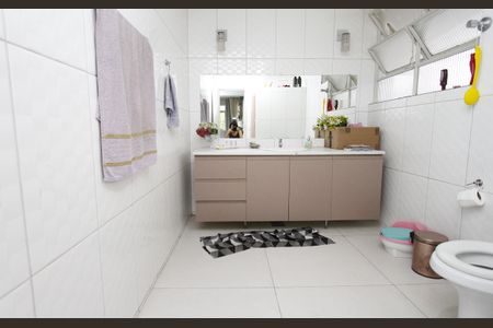 Apartamento à venda com 248m², 4 quartos e 2 vagasBanheiro Social