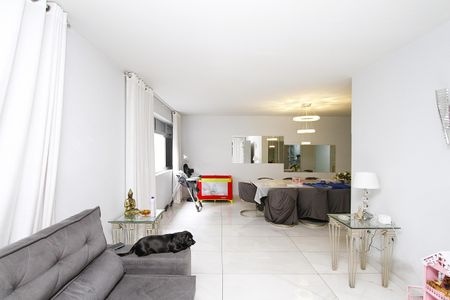 Apartamento à venda com 248m², 4 quartos e 2 vagasSala 2