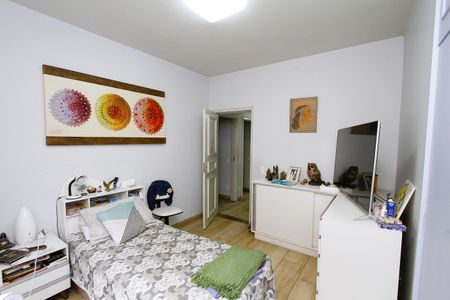 Apartamento à venda com 248m², 4 quartos e 2 vagasQuarto 1