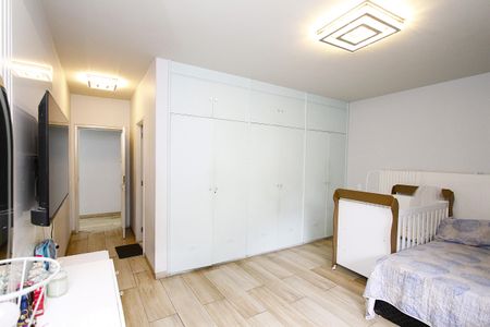 Apartamento à venda com 248m², 4 quartos e 2 vagasQuarto 3 - Suíte