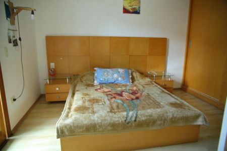 Casa à venda com 220m², 3 quartos e 2 vagasSuíte 2