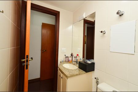 Apartamento à venda com 147m², 3 quartos e 2 vagasBanheiro Suíte
