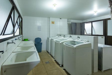 Apartamento à venda com 68m², 1 quarto e 1 vagaÁrea Comum - Lavanderia