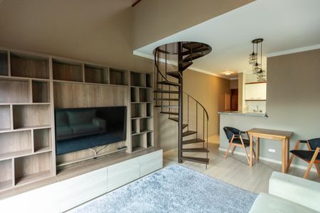 Sala  de apartamento à venda com 1 quarto, 68m² em Cambuí, Campinas