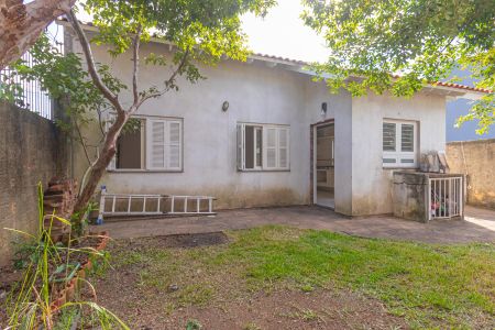 Casa para alugar com 93m², 3 quartos e 2 vagasQuintal