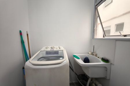 Apartamento à venda com 43m², 2 quartos e sem vaga Apartamento à venda com 43m², 2 quartos e sem vagaÁrea de Serviço