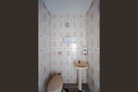 Casa para alugar com 380m², 4 quartos e 2 vagasBanheiro 1