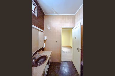 Casa para alugar com 380m², 4 quartos e 2 vagasBanheiro 3