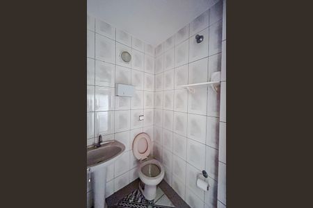 Casa para alugar com 380m², 4 quartos e 2 vagasBanheiro 2