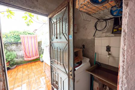 Casa à venda com 314m², 2 quartos e 4 vagas Casa à venda com 314m², 2 quartos e 4 vagasLavanderia