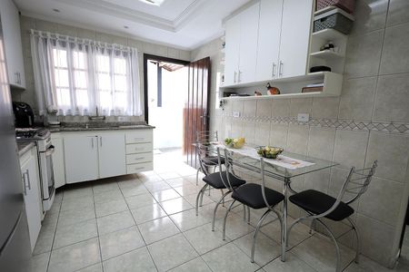 Casa à venda com 970m², 3 quartos e 6 vagasCozinha
