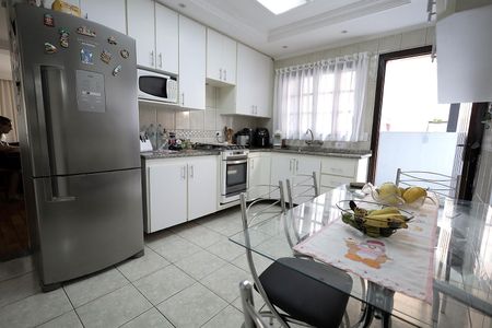 Casa à venda com 970m², 3 quartos e 6 vagasCozinha