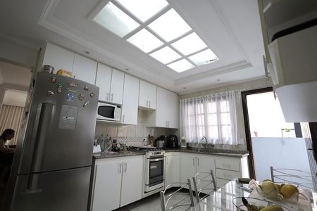 Casa à venda com 970m², 3 quartos e 6 vagasCozinha