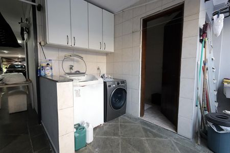 Casa à venda com 970m², 3 quartos e 6 vagasÁrea de Serviço