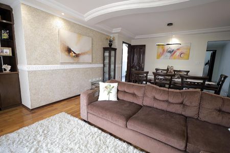 Casa à venda com 970m², 3 quartos e 6 vagasSala