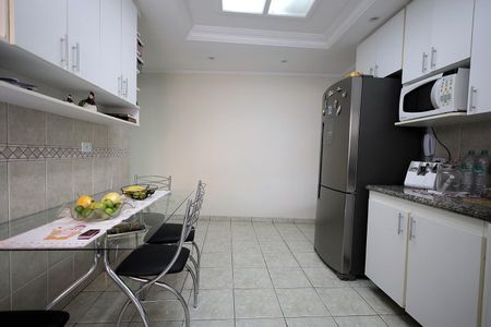 Casa à venda com 970m², 3 quartos e 6 vagasCozinha