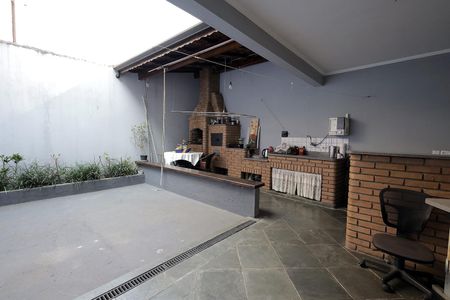 Casa à venda com 970m², 3 quartos e 6 vagasChurrasqueira e Quintal