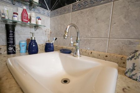 Casa à venda com 970m², 3 quartos e 6 vagasBanheiro Suíte