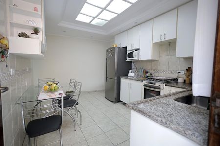 Casa à venda com 970m², 3 quartos e 6 vagasCozinha