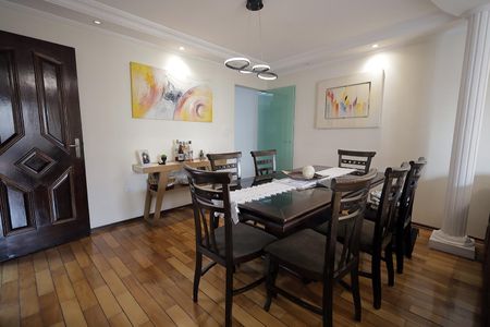 Casa à venda com 970m², 3 quartos e 6 vagasSala de Jantar