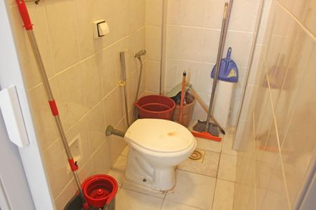 Apartamento para alugar com 100m², 2 quartos e sem vagaBanheiro de serviço