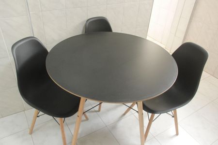 Apartamento para alugar com 100m², 2 quartos e sem vagaCozinha 