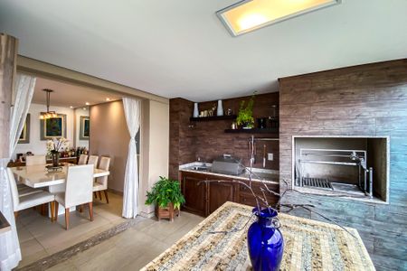 Apartamento para alugar com 178m², 3 quartos e 3 vagasVaranda