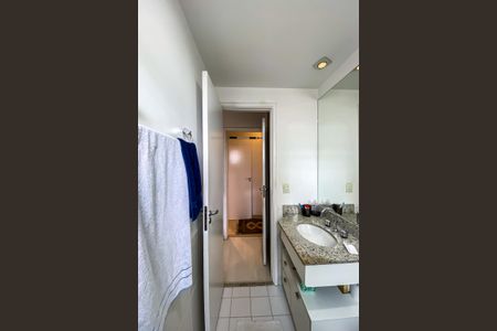 Apartamento para alugar com 178m², 3 quartos e 3 vagasBanheiro da Suíte 1