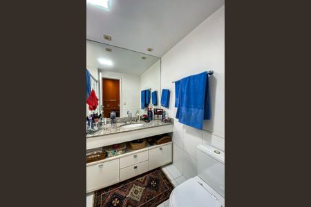 Apartamento para alugar com 178m², 3 quartos e 3 vagasBanheiro da Suíte 3