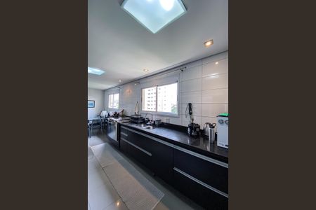 Apartamento para alugar com 178m², 3 quartos e 3 vagasCozinha