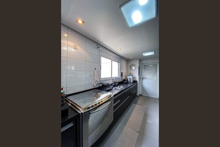 Apartamento para alugar com 178m², 3 quartos e 3 vagasCozinha