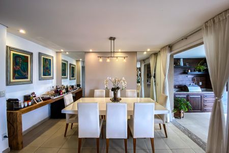 Apartamento para alugar com 178m², 3 quartos e 3 vagasSala de Jantar