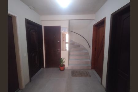 Apartamento para alugar com 44m², 1 quarto e sem vagaHall social