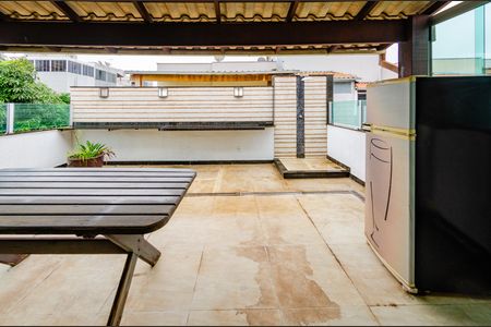 Apartamento à venda com 140m², 3 quartos e 1 vaga Apartamento à venda com 140m², 3 quartos e 1 vagaCobertura