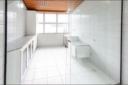 Apartamento à venda com 140m², 3 quartos e 1 vaga Apartamento à venda com 140m², 3 quartos e 1 vagaÁrea de serviço