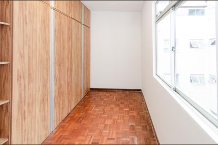 Apartamento à venda com 140m², 3 quartos e 1 vaga Apartamento à venda com 140m², 3 quartos e 1 vagaQuarto 1