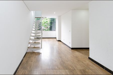 Apartamento à venda com 140m², 3 quartos e 1 vaga Apartamento à venda com 140m², 3 quartos e 1 vagaSala