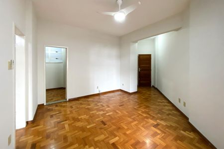 Sala de apartamento para alugar com 2 quartos, 60m² em Funcionários, Belo Horizonte