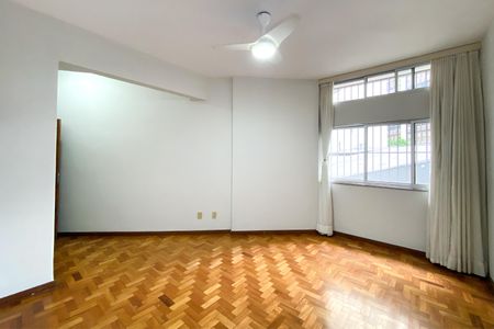 Apartamento para alugar com 60m², 2 quartos e sem vagaSala