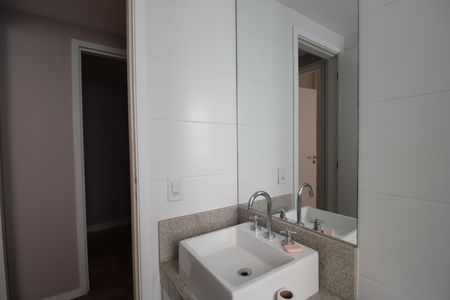 Apartamento à venda com 101m², 3 quartos e 2 vagasBanheiro social