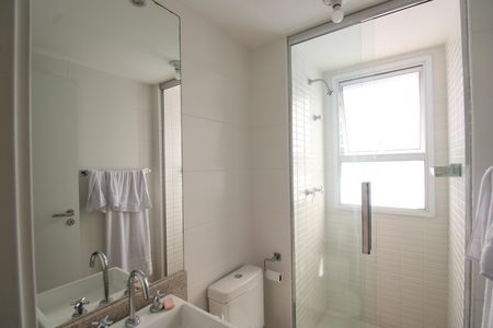 Apartamento à venda com 101m², 3 quartos e 2 vagasBanheiro social