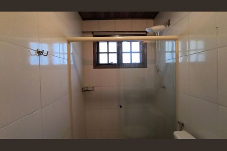 Casa para alugar com 300m², 2 quartos e 3 vagasBanheiro da Suíte 2