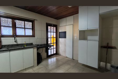 Casa para alugar com 300m², 2 quartos e 3 vagasCozinha