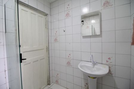 Casa à venda com 80m², 3 quartos e 2 vagasBanheiro - Casa 01
