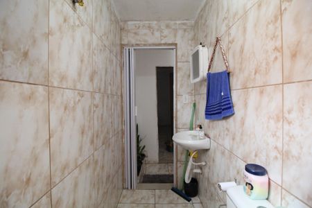 Casa à venda com 80m², 3 quartos e 2 vagasBanheiro